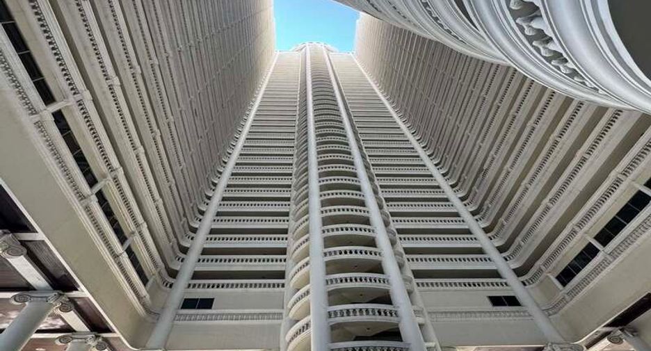 For sale 2 bedrooms condo in North Pattaya, Pattaya