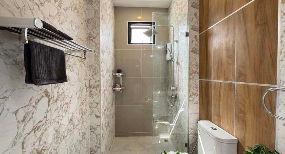 For sale 3 bedrooms villa in Huay Yai, Pattaya