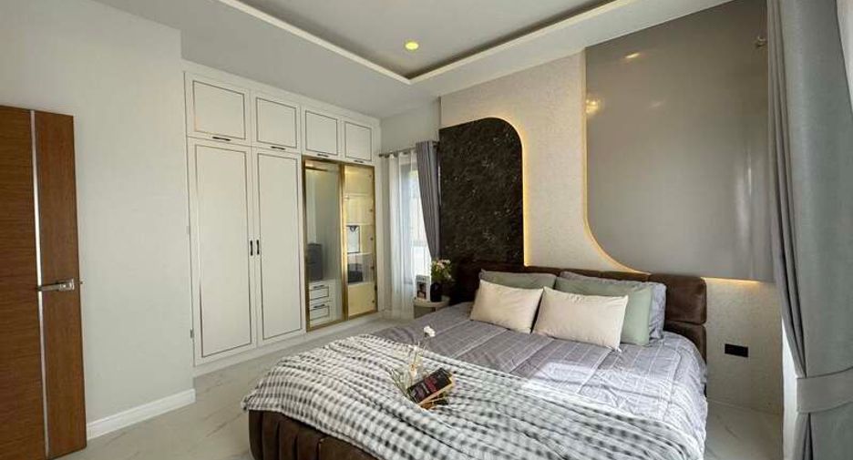 For sale 3 bedrooms villa in Huay Yai, Pattaya