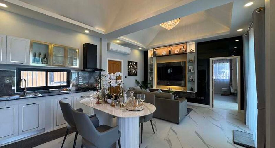 For sale 3 bedrooms villa in Huay Yai, Pattaya