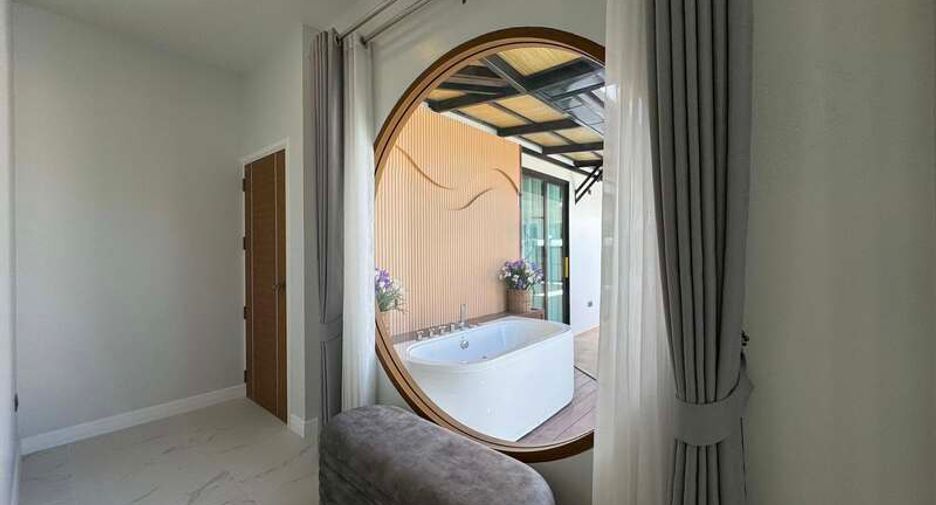 For sale 3 bedrooms villa in Huay Yai, Pattaya