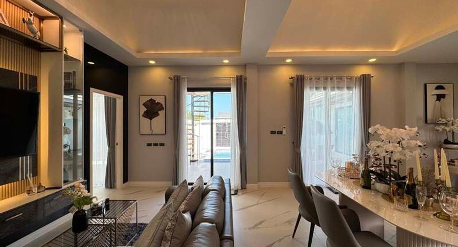 For sale 3 bedrooms villa in Huay Yai, Pattaya
