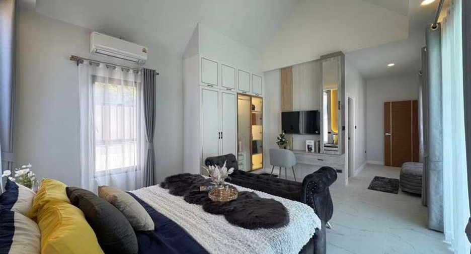 For sale 3 bedrooms villa in Huay Yai, Pattaya