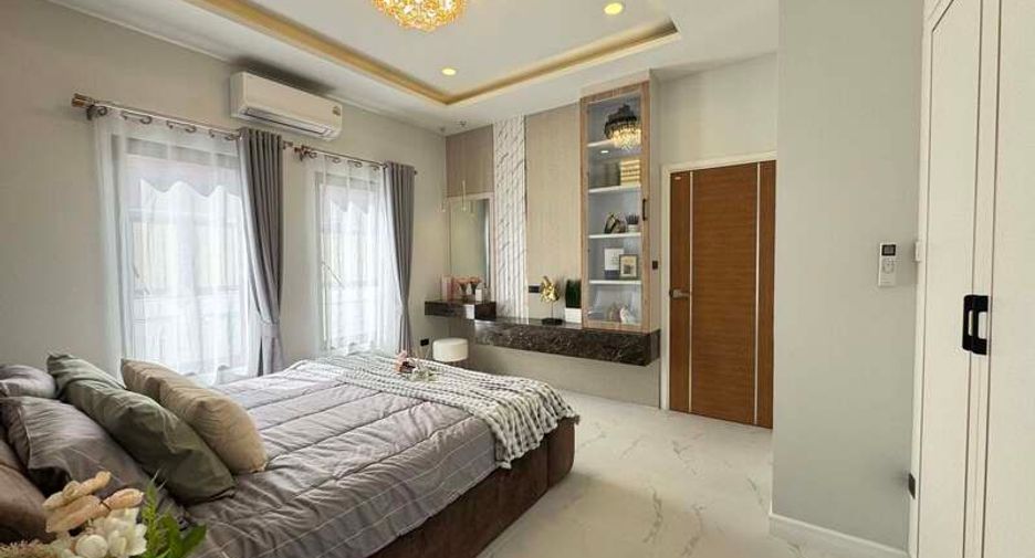 For sale 3 bedrooms villa in Huay Yai, Pattaya
