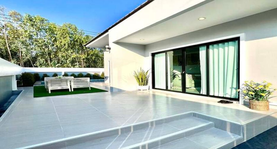 For sale 3 bedrooms villa in East Pattaya, Pattaya