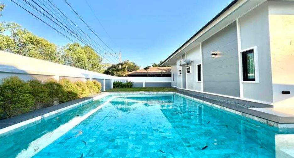 For sale 3 bedrooms villa in East Pattaya, Pattaya
