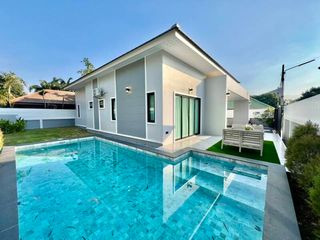 For sale 3 ベッドルーム villa in Bang Lamung, Chonburi