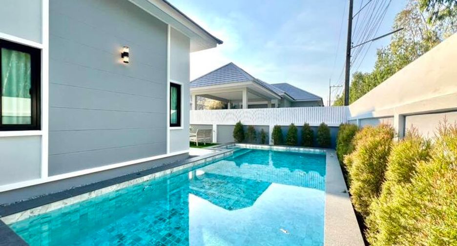 For sale 3 bedrooms villa in East Pattaya, Pattaya
