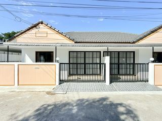 For sale 2 bedrooms townhouse in Bang Lamung, Chonburi