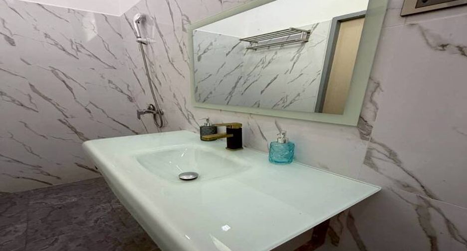 For sale 6 bedrooms villa in Pratumnak, Pattaya