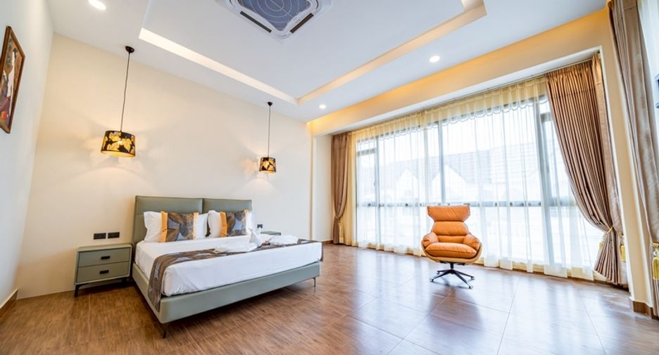 For sale 7 bedrooms house in Bang Lamung, Chonburi