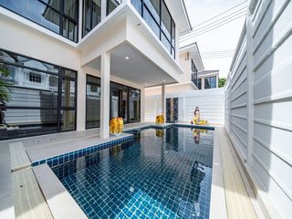 Casa en venta de 7 habitaciones en Bang Lamung, Chonburi