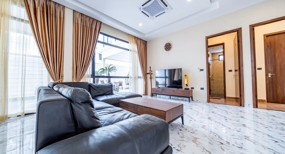 For sale 7 bedrooms house in Bang Lamung, Chonburi