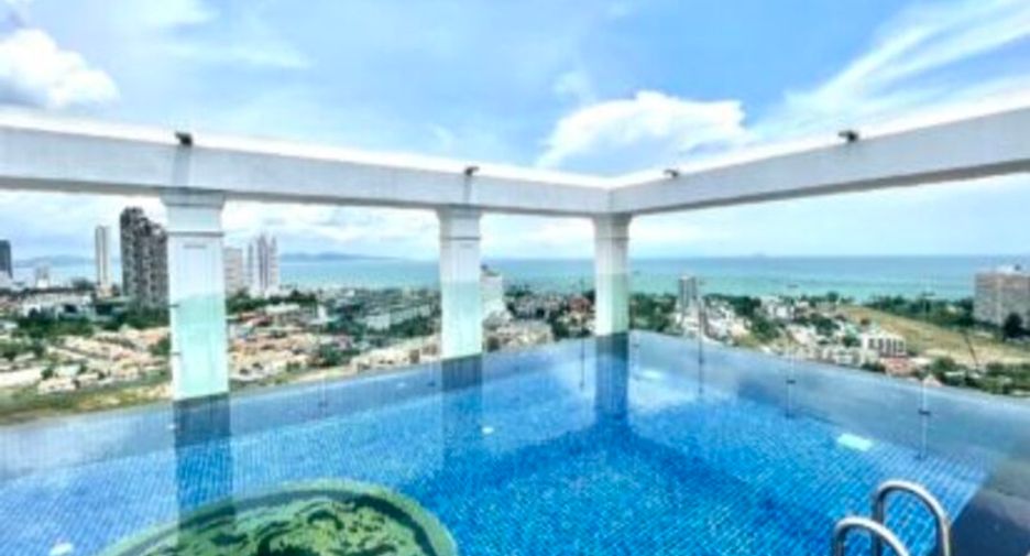 For sale 2 bedrooms condo in Jomtien, Pattaya