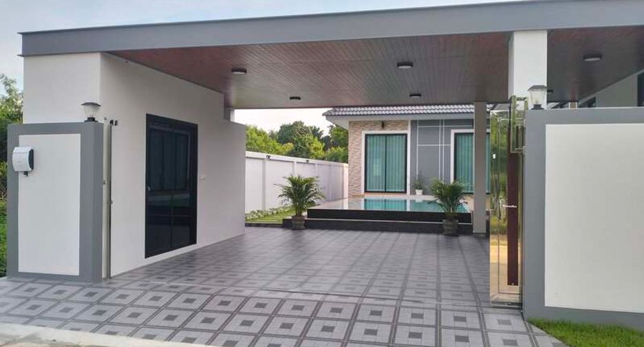 For sale 3 bedrooms villa in Sattahip, Chonburi