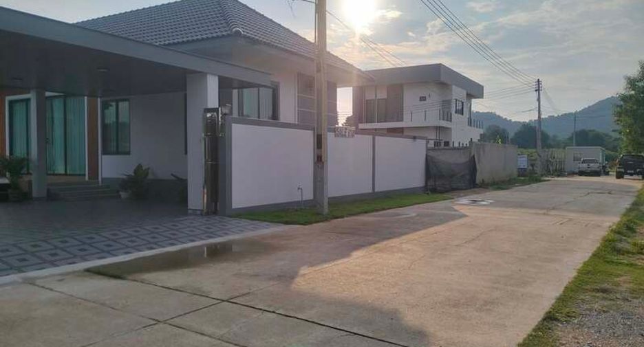 For sale 3 bedrooms villa in Sattahip, Chonburi