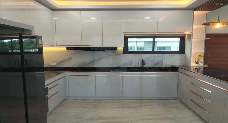 For sale 3 bedrooms villa in Sattahip, Chonburi