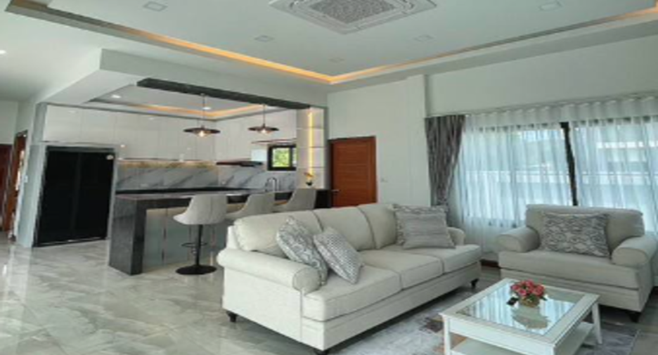 For sale 3 bedrooms villa in Sattahip, Chonburi