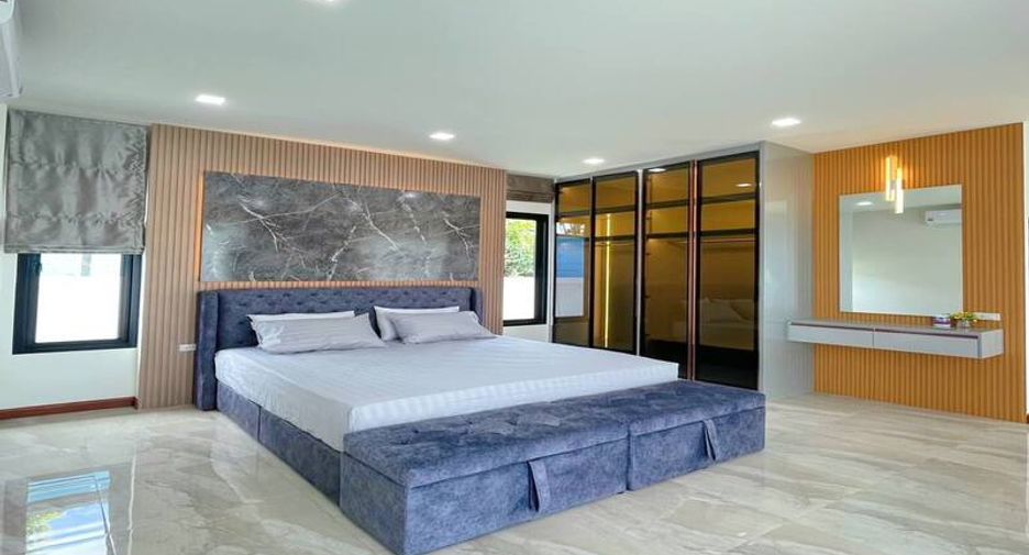 For sale 3 bedrooms villa in Sattahip, Chonburi