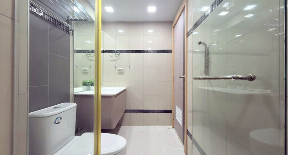For sale studio condo in Pratumnak, Pattaya