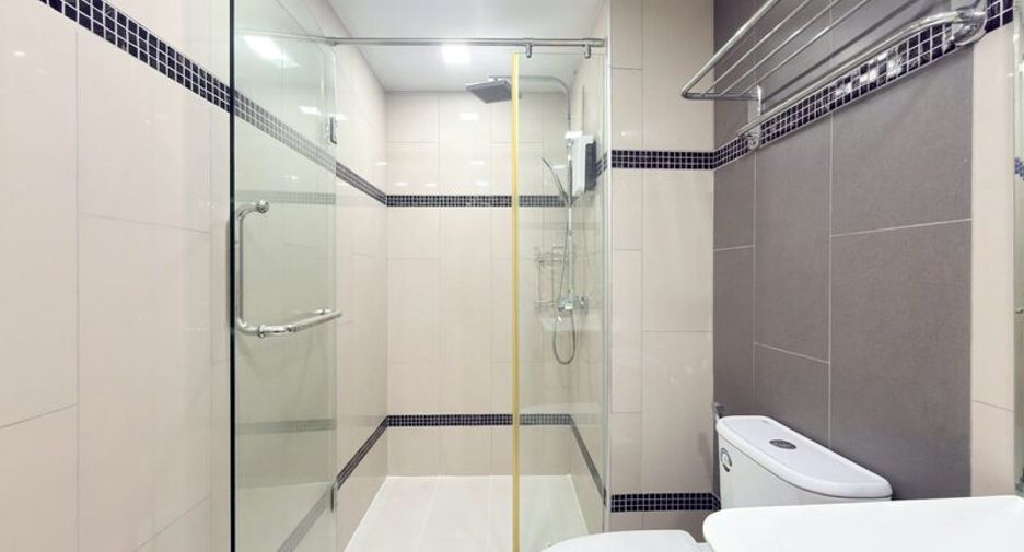 For sale studio condo in Pratumnak, Pattaya