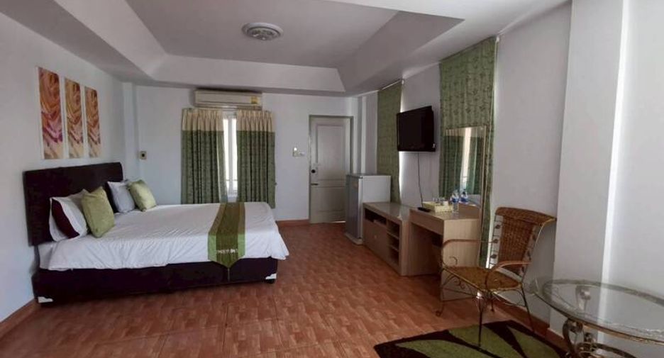 Local comercial en venta de 9 habitaciones en South Pattaya, Pattaya