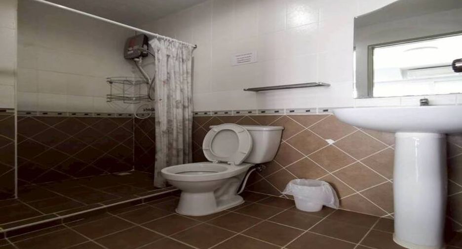 Local comercial en venta de 9 habitaciones en South Pattaya, Pattaya