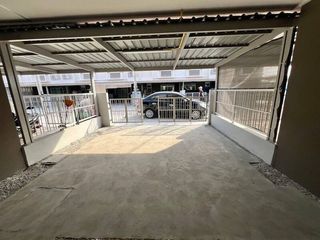 For sale 4 bedrooms house in Bang Lamung, Chonburi
