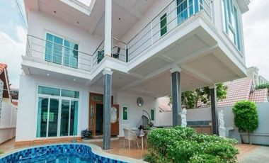 Villa zum Kauf mit 5 Zimmer in South Pattaya, Pattaya