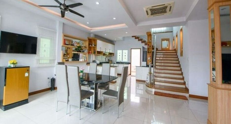 For sale 5 bedrooms villa in South Pattaya, Pattaya