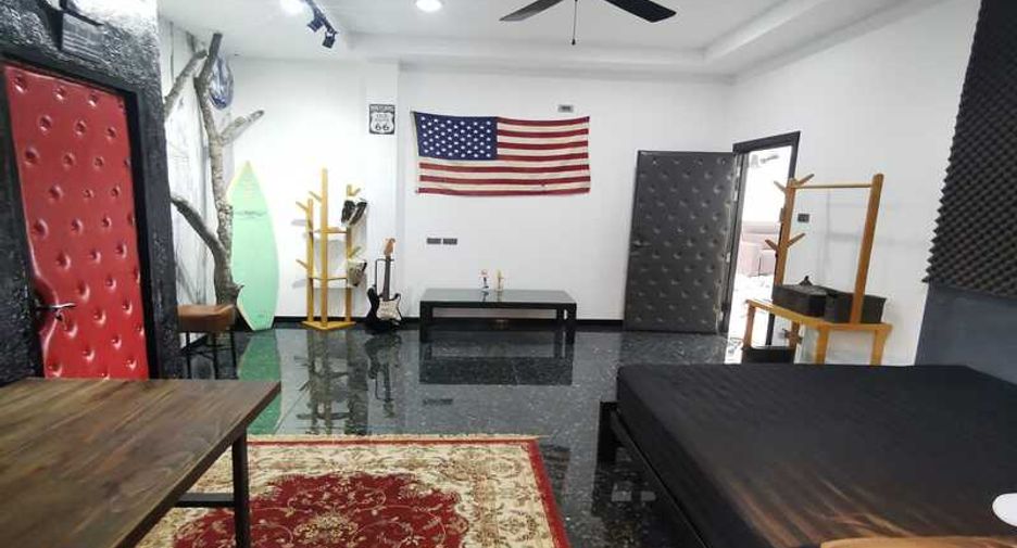 À vendre 4 chambres villa à Bang Lamung, Chonburi