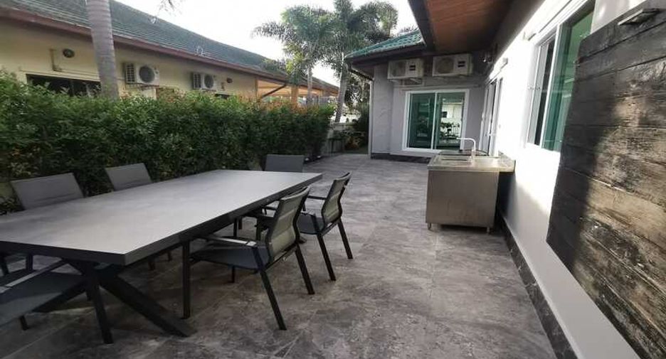 À vendre 4 chambres villa à Bang Lamung, Chonburi