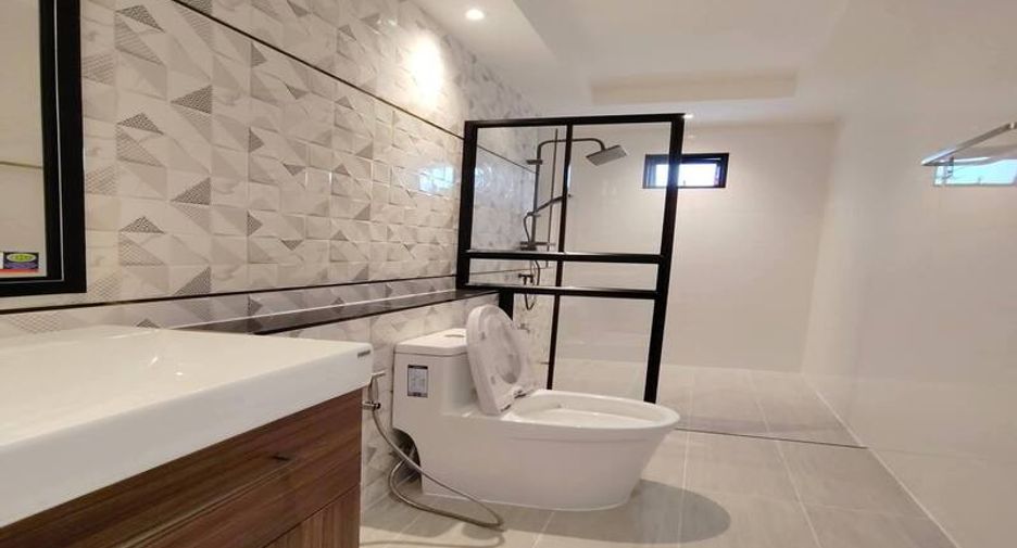 Villa zum Kauf mit 3 Zimmer in Huay Yai, Pattaya