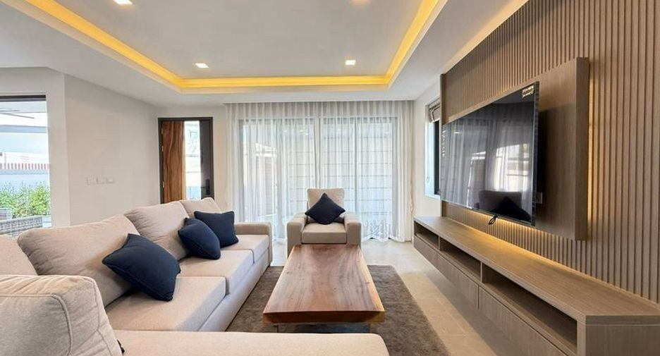 For sale 3 bedrooms villa in South Pattaya, Pattaya
