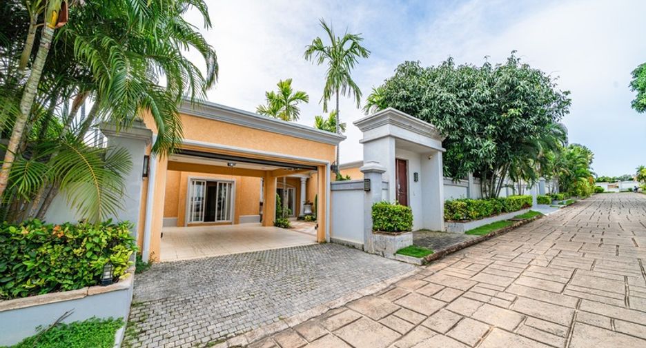For sale 4 bedrooms villa in East Pattaya, Pattaya