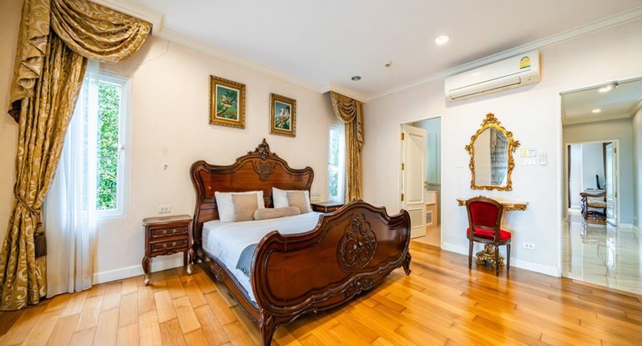 For sale 4 bedrooms villa in East Pattaya, Pattaya