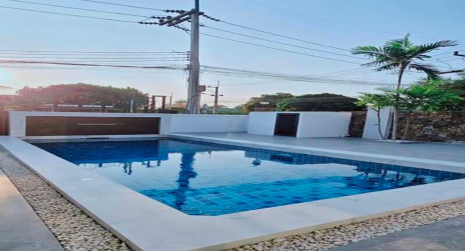 For sale 3 bedrooms villa in Huay Yai, Pattaya