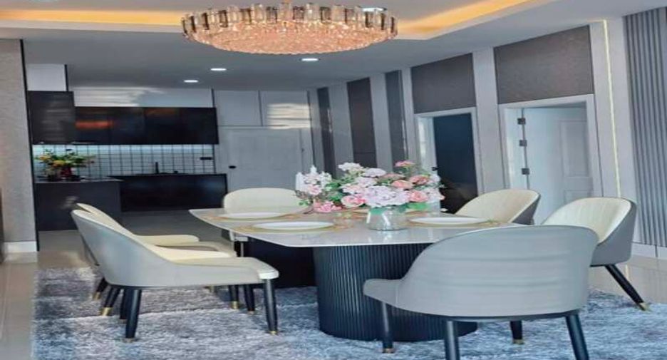 For sale 3 bedrooms villa in Huay Yai, Pattaya