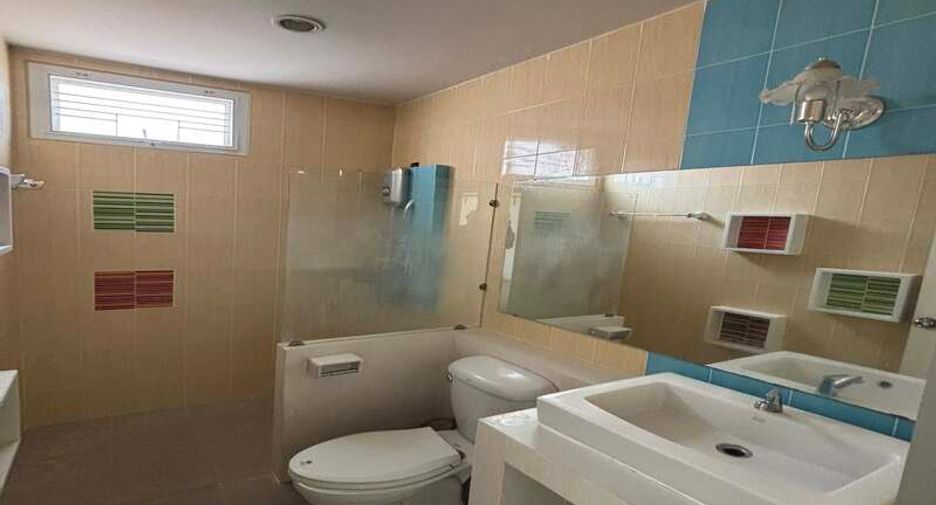 For sale 3 bedrooms house in Bang Lamung, Chonburi