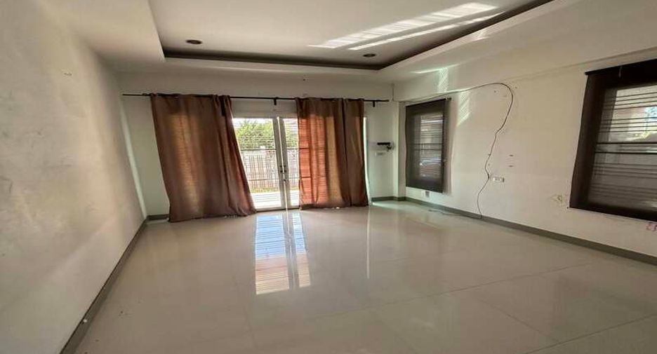 For sale 3 bedrooms house in Bang Lamung, Chonburi