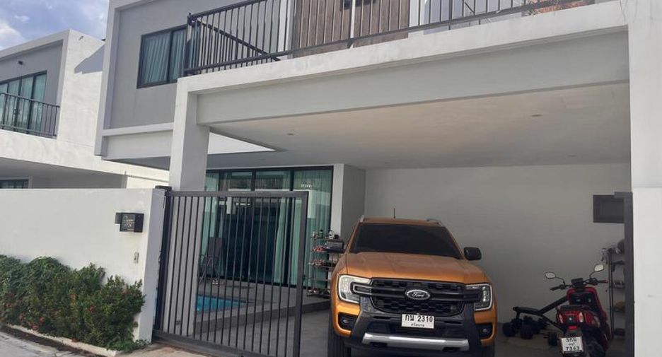 For sale 3 bedrooms villa in Bang Lamung, Chonburi