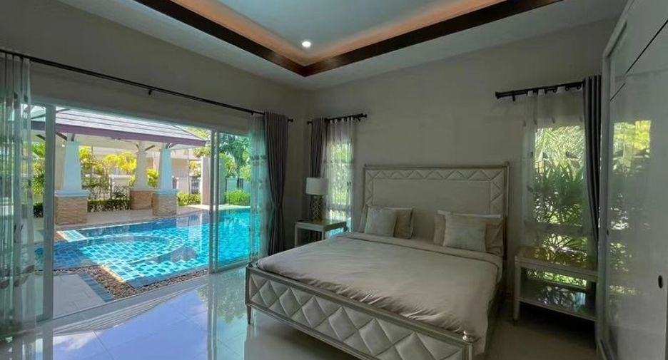 For sale 3 bedrooms villa in Huay Yai, Pattaya