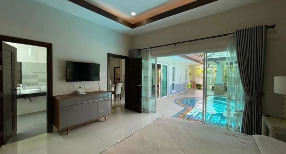 For sale 3 bedrooms villa in Huay Yai, Pattaya