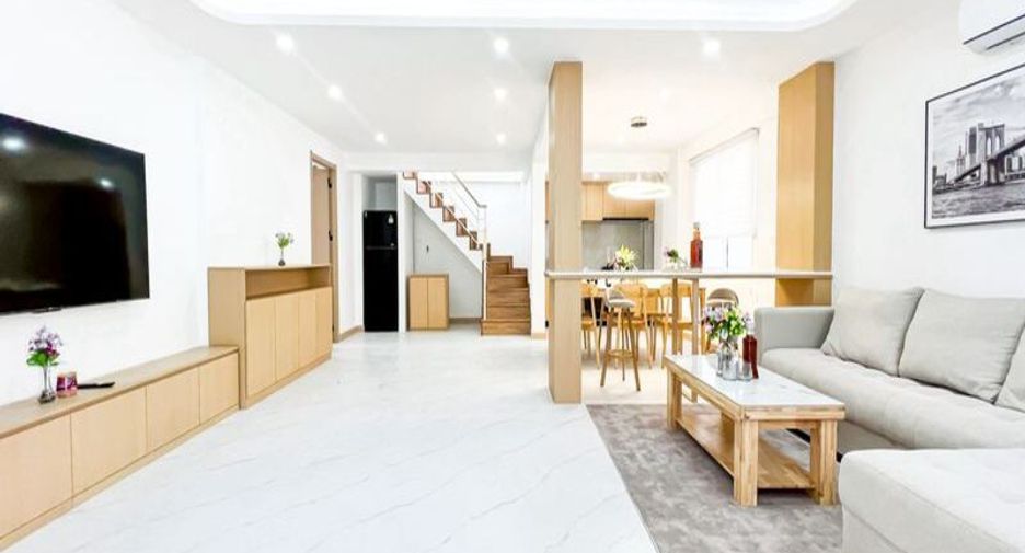 For sale 5 bedrooms villa in South Pattaya, Pattaya