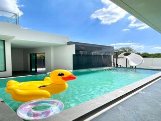 For sale 5 bedrooms house in Bang Lamung, Chonburi