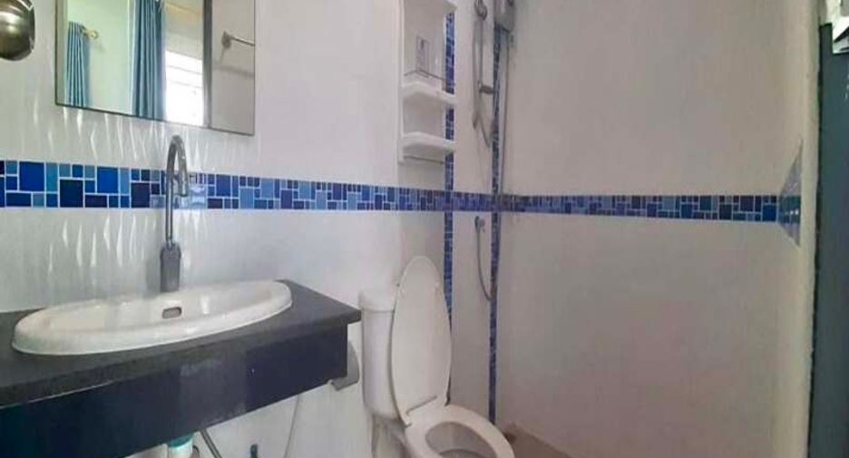 For sale 3 bedrooms townhouse in East Pattaya, Pattaya