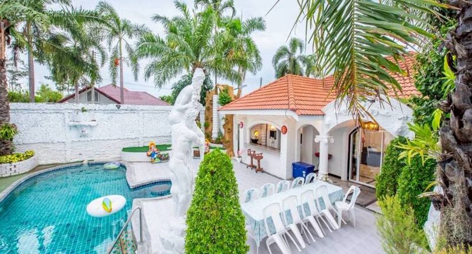 For sale 5 bedrooms villa in Sattahip, Chonburi