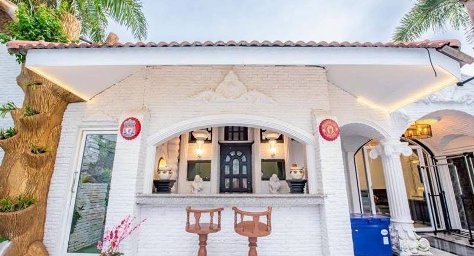 For sale 5 bedrooms villa in Sattahip, Chonburi