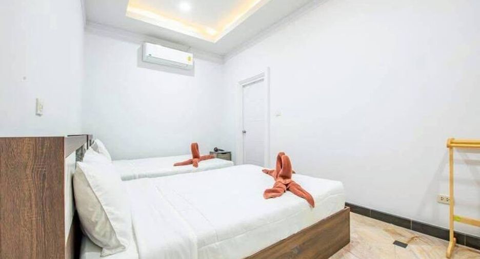 For sale 5 bedrooms villa in Sattahip, Chonburi