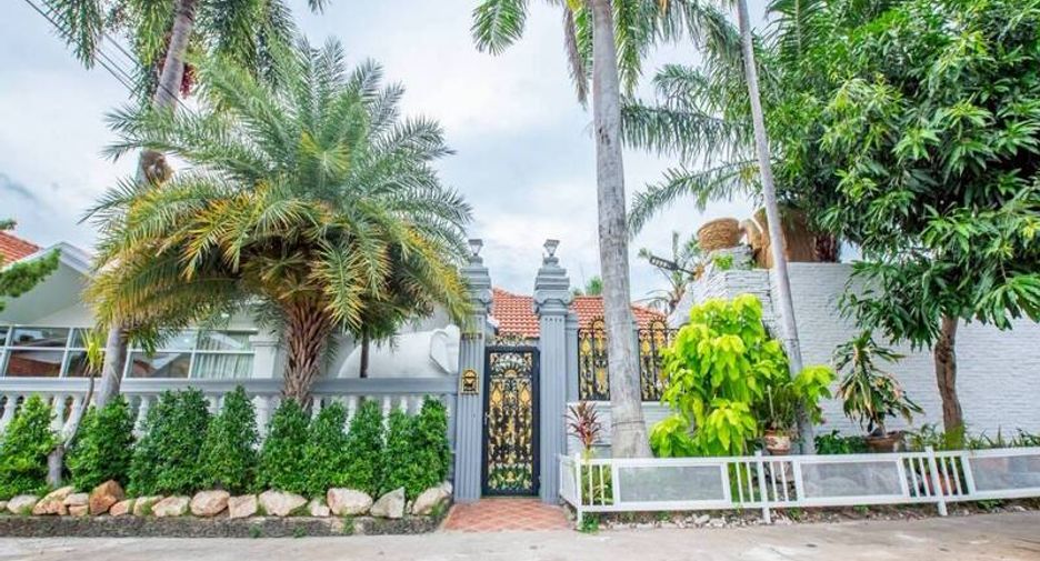 For sale 5 bedrooms villa in Sattahip, Chonburi